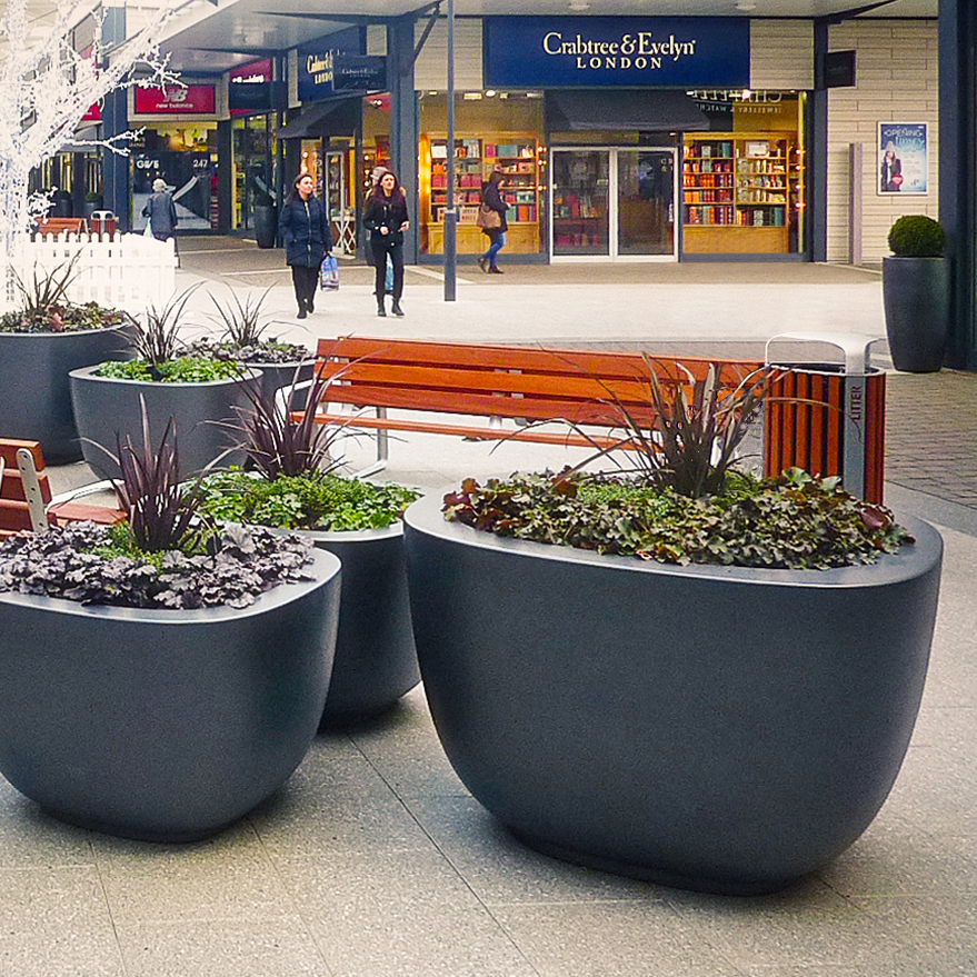 Chatsworth-Planter-in GRP by Europlanters