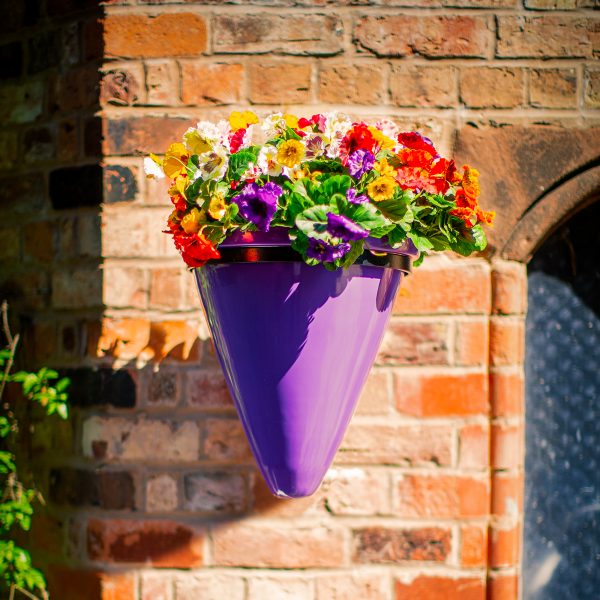WALL-CONE-PLANTER-by-Europlanters