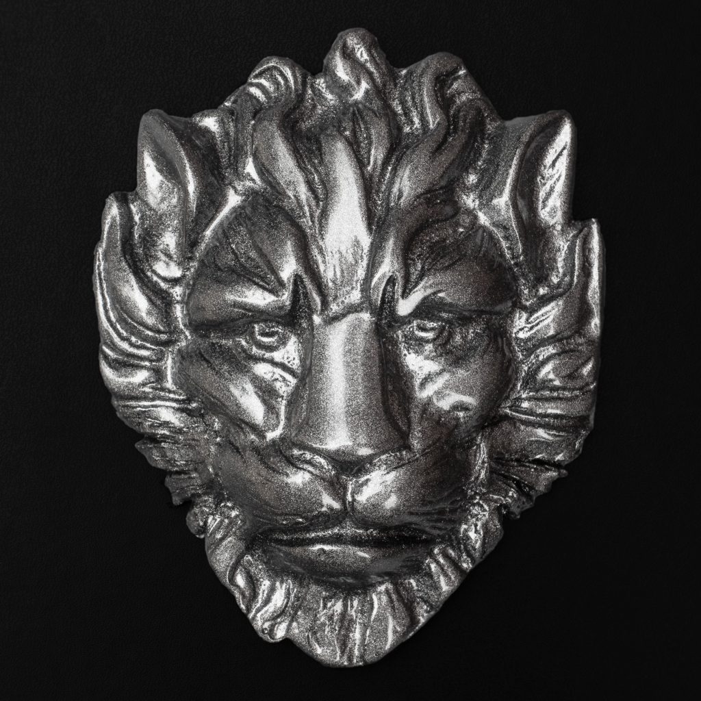 berkeley lion head for planters by Europlanters