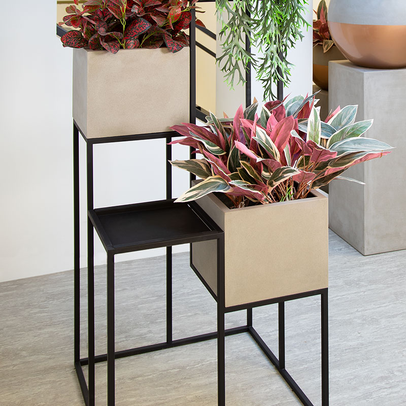 Portree metal planter stand by europlanters